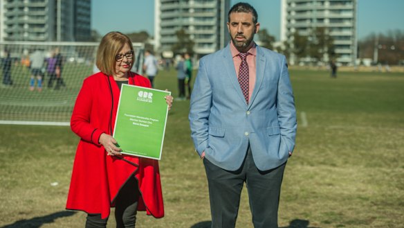 The Canberra bid has already signed 5000 members. 