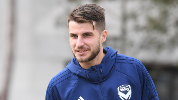 Luke Brattan could be Melbourne Victory's replacement for Terry Antonis, who is set to join a club in South Korea.