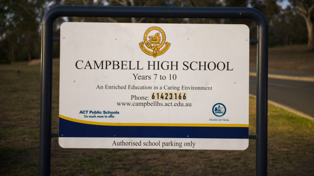 A Campbell High school student has died after an accident at Mount Ainslie on Thursday. 