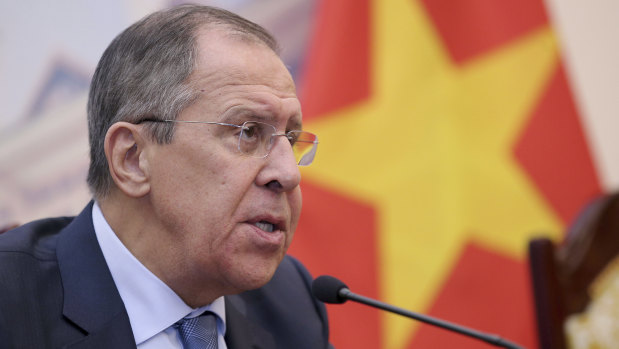 Russian foreign minister Sergei Lavrov played tricks on Bishop.