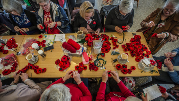 Volunteers from Canberra have made more than 5000 poppies for the display at the Australian War Memorial.