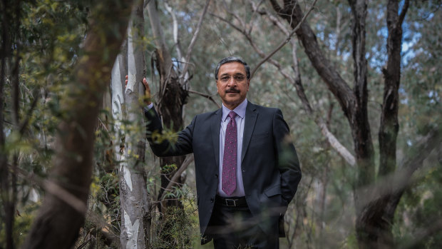 Vice-chancellor Deep Saini is hoping to lead the University of Canberra out of the woods, after losing almost $2 million in federal funding this year and bigger reductions on the horizon. 