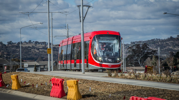 Canberra’s light rail has commenced daytime testing on Flemington Road in Gungahlin.