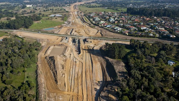 Peninsula Link under construction in 2011. It was contracted to cost $651 million and Victorians will pay $2.75 billion for it, over 25 years.