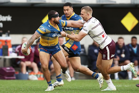 O passe audacioso de Dylan Walker resultou em uma tentativa para Kelma Tuilagi.
