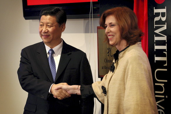 China’s then Vice-President Xi Jinping and then RMIT Vice-Chancellor Professor Margaret Gardner officially open RMIT’s Chinese Medicine Confucius Institute in 2010.