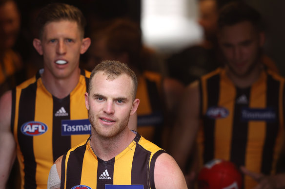 Tom Mitchell is fit to return for the Hawks in round one.