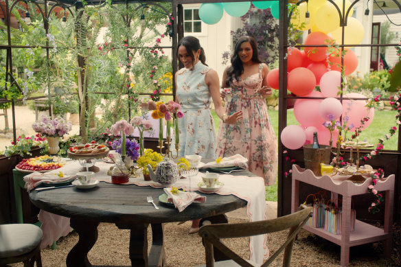 Meghan invites Minday Kaling over to create the perfect children’s party. But where are the kids?