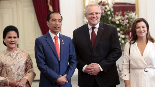 Indonesian President Joko Widodo and his wife Iriana met on Sunday with Australian Prime Minister Scott Morrison and his wife Jenny at Merdeka Palace in Jakarta.