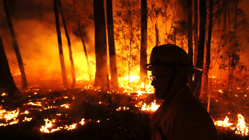 Victorian Bushfires Live: Six People Remain Missing In East Gippsland