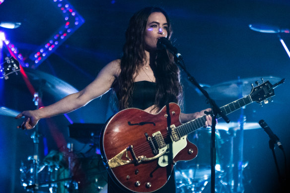 Julia Stone, along with brother Angus, delivered  two hours of pleasing, consistent music.
