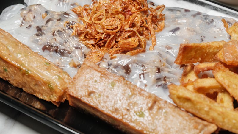 This spot is the first to bring banh cuon to Melbourne’s CBD