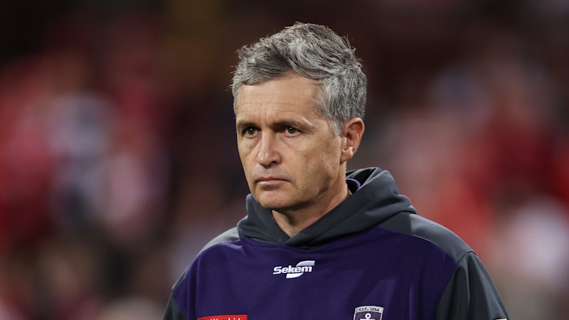 Fremantle coach delivers “chain” message during 2025 exit meetings