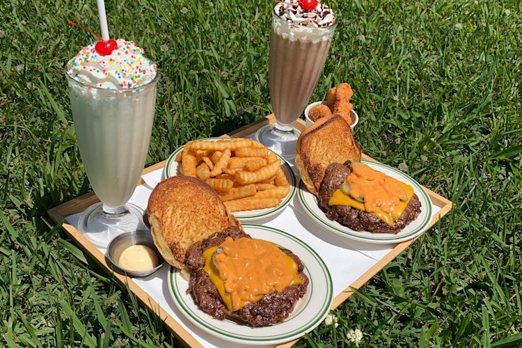 Pitstop Hamburger’s smash burgers and shakes in Thora.