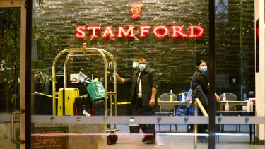 Security guards at the Stamford Plaza in the Melbourne CBD have been linked to Victoria's second coronavirus outbreak.