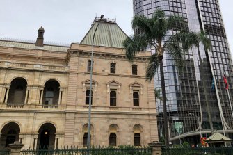The Queensland Audit Office has revealed that the state’s liabilities for the defined benefit scheme, used to pay public servants’ superannuation and employee benefits, now exceeded the value of investments held to fund the liability.