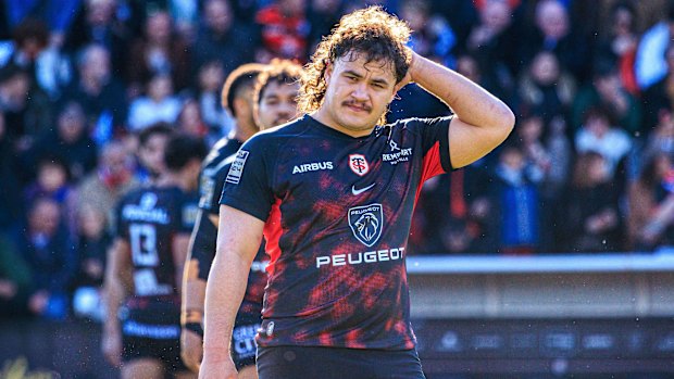 O ex-Sylvania Bulldog Malachi Hawkes joga pelo Toulouse no Top 14.