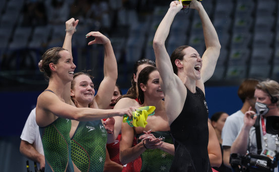 Cate Campbell (front right) celebrates medley relay gold with Emma McKeon, Chelsea Hodges and Kaylee McKeown in Tokyo.
