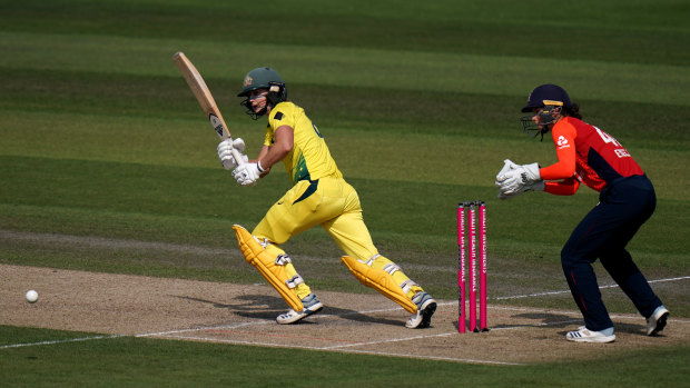 Champ Ellyse: Australian allrounder Ellyse Perry on her way to scoring 47 in the third T20 against England.