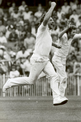 Ian Botham celebrates victory at the MCG in the Boxing Day Test of 1982.