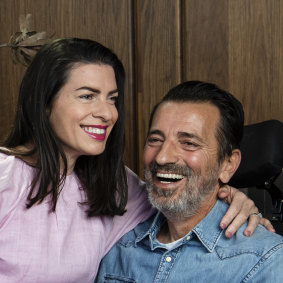 Boris with his physio wife Naomi Tosic in 2021. 