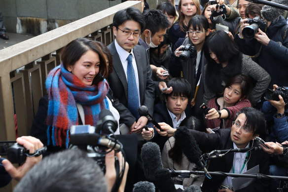 Ito outside the Tokyo District Court in 2019 after the court ruled in her favour and awarded her 3.3 million yen.