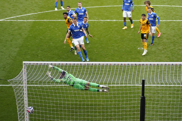 Adama Traore scores for Wolves.
