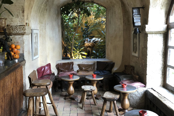 Share Picasso’s seat and mind your French … La Colombe d’Or, St Paul de Vence.