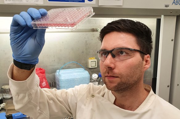 UQ's Dr David De Oliveira is leading research into redeploying a drug shelved as a potential Alzheimer's treatment into the fight against superbugs