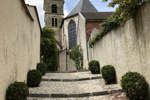 Abbey of Saint Pierre d’Hautviller, burial site of Dom Perignon.