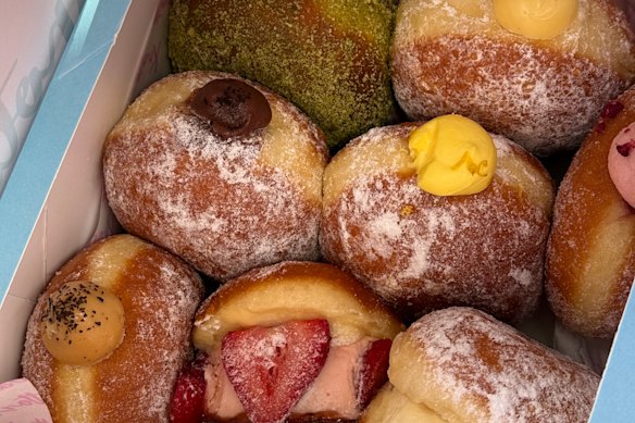 Rosquinhas variadas.