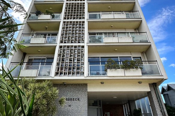 Completed in 1960, Torbreck in Highgate Hill was Queensland’s first high-rise, mixed-use residential apartment block.
