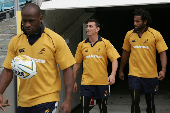 Code hoppers: Mat Rogers with Wendell Sailor and Lote Tuqiri.