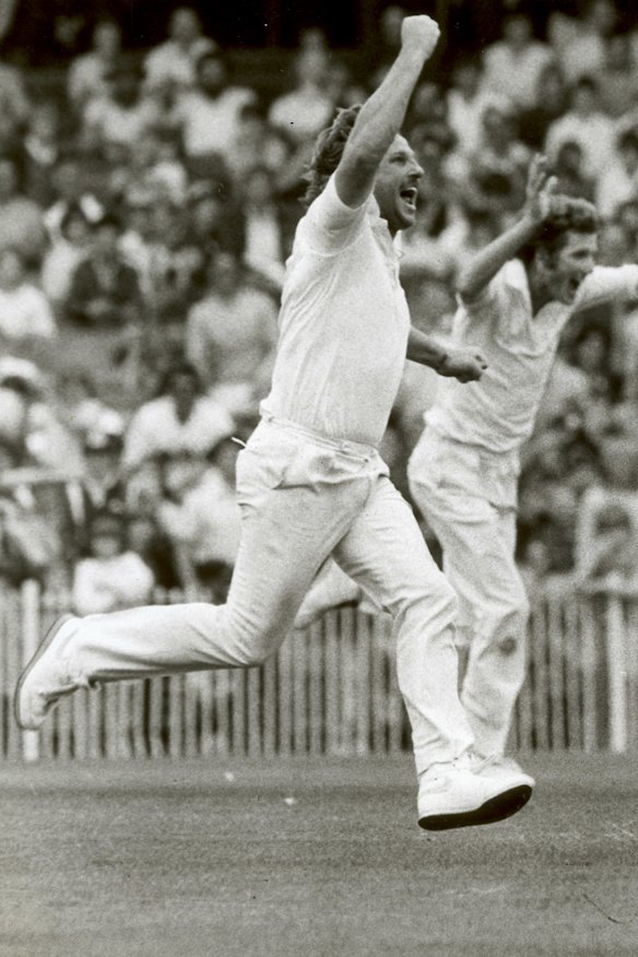 Ian Botham celebrates victory at the MCG in the Boxing Day Test of 1982.