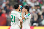 Ibrahim Maza of Algeria pours water on his head during the 2026 FIFA World Cup.