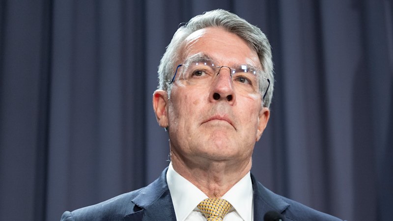 Mark Dreyfus calls for protest laws to protect Jewish Australians