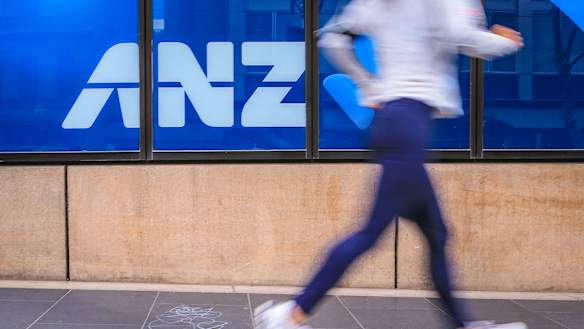 'So many glitches and crashes': ANZ share trading app woes continue