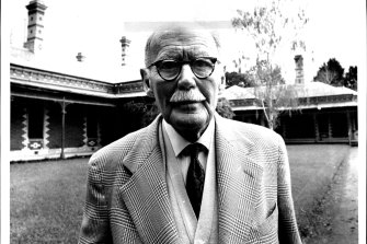 The late Guy Raymond, pictured at St Albans Stud in 1970 where he agreed to hide Phar Lap before the 1930 Melbourne Cup for trainer Harry Telford.