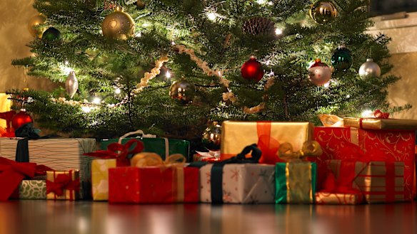 If you don't have any cash sitting aside for Christmas presents - don't worry.