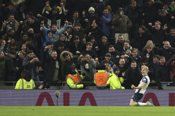 Lucas Bergvall, what a moment.