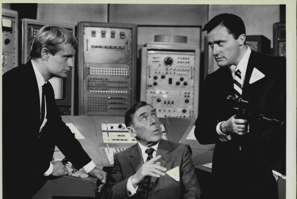 (From left) David McCallum, Leo G. Carroll and Robert Vaughn in The Man from U.N.C.L.E.