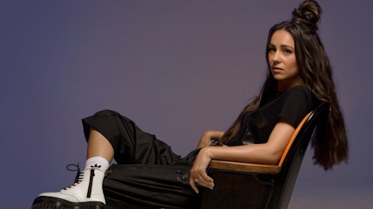 Amy Shark: "I’m just weird about showing skin and people looking at me. It’s awkward. I just like writing music."
