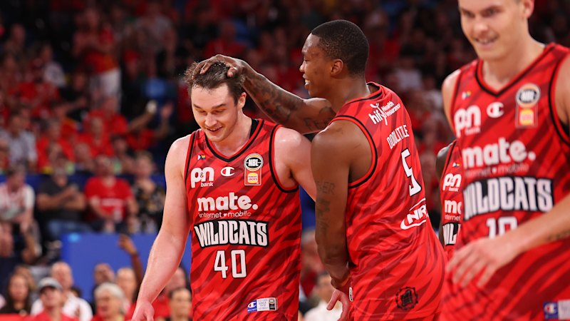 Pepper red hot as lights-out Wildcats shoot down Snakes