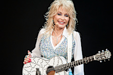 Singer Dolly Parton Performs at Agua Caliente Casino on January 24, 2014 in Rancho Mirage, California. *** Local Caption *** Dolly Parton