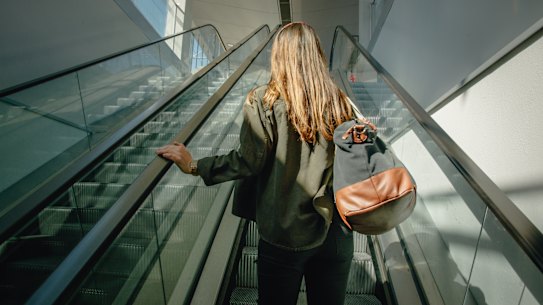Love on an escalator... Would wearing a green ring help singles get together?