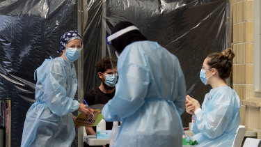 Testing in places like Heidelberg West has been ramped up in Melbourne's northern suburbs as a result of a cluster with 39 cases. 