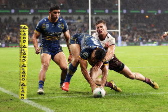 Eels centre Will Penisini scores the match-winning try 