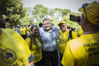 Craig Kelly at a Melbourne gathering for supporters in Fawkner Park in early April. 