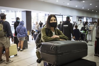 Amy Tregea, die für eine Arbeitsreise über Nacht in Melbourne war, hatte am Dienstag Verzögerungen am Flughafen Melbourne zu verzeichnen, die jedoch nicht so schwerwiegend waren wie am Montag.