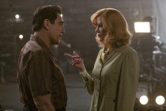 Javier Bardem as Dezi Arnaz and Nicole Kidman as Lucille Ball in Being the Ricardos.